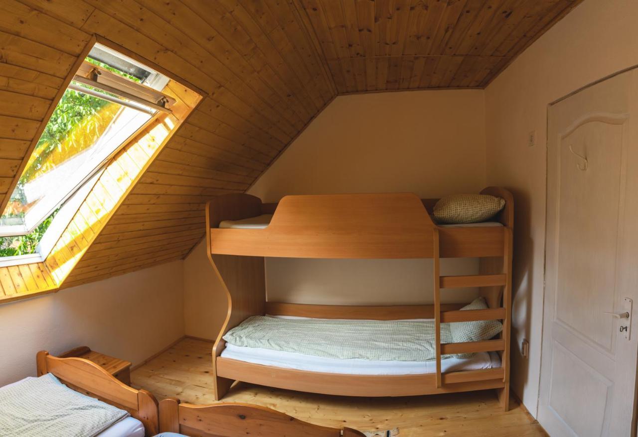 Sziklakert - Életöröm Vendégház Rimetea Exterior foto