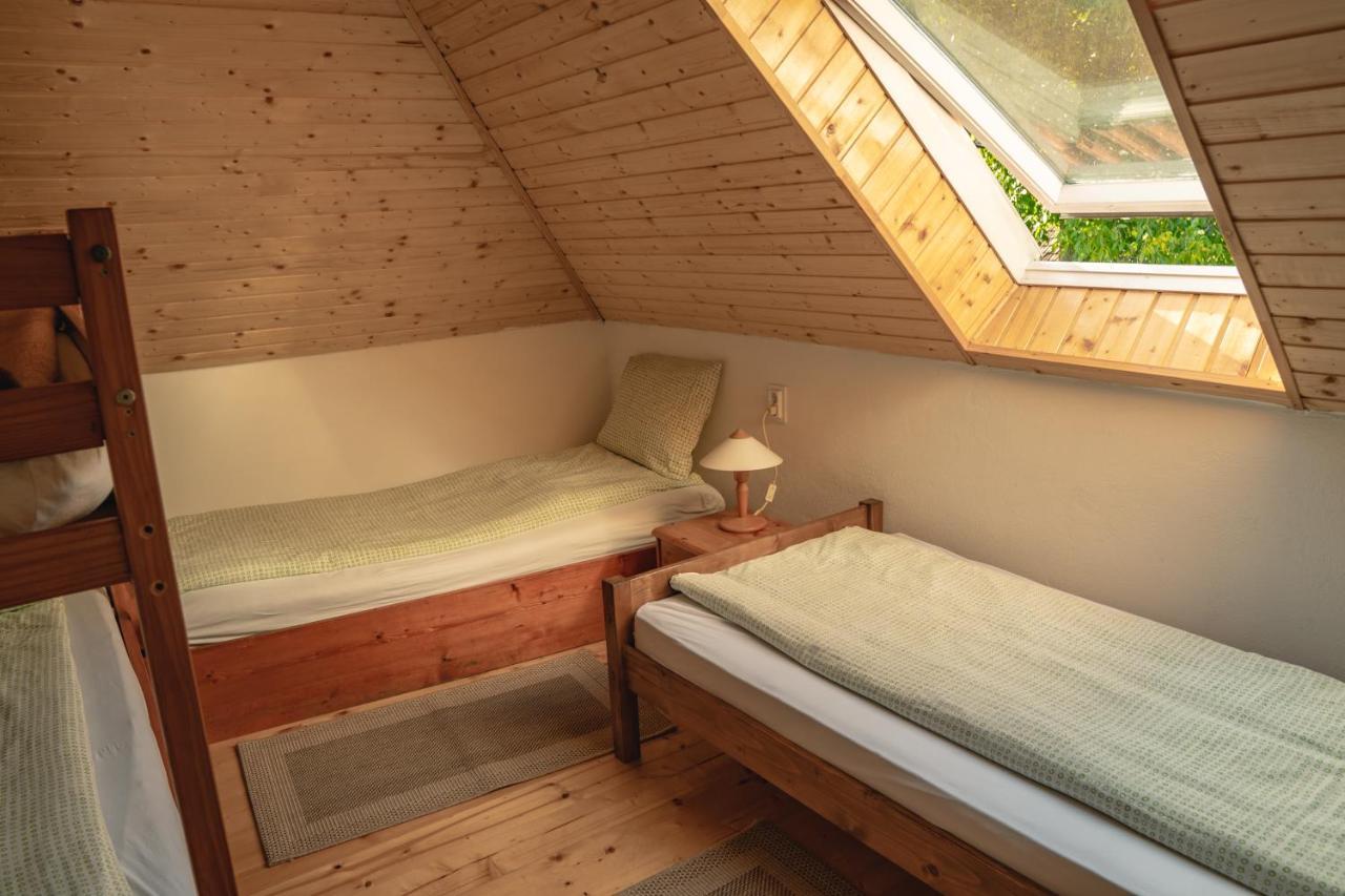 Sziklakert - Életöröm Vendégház Rimetea Exterior foto