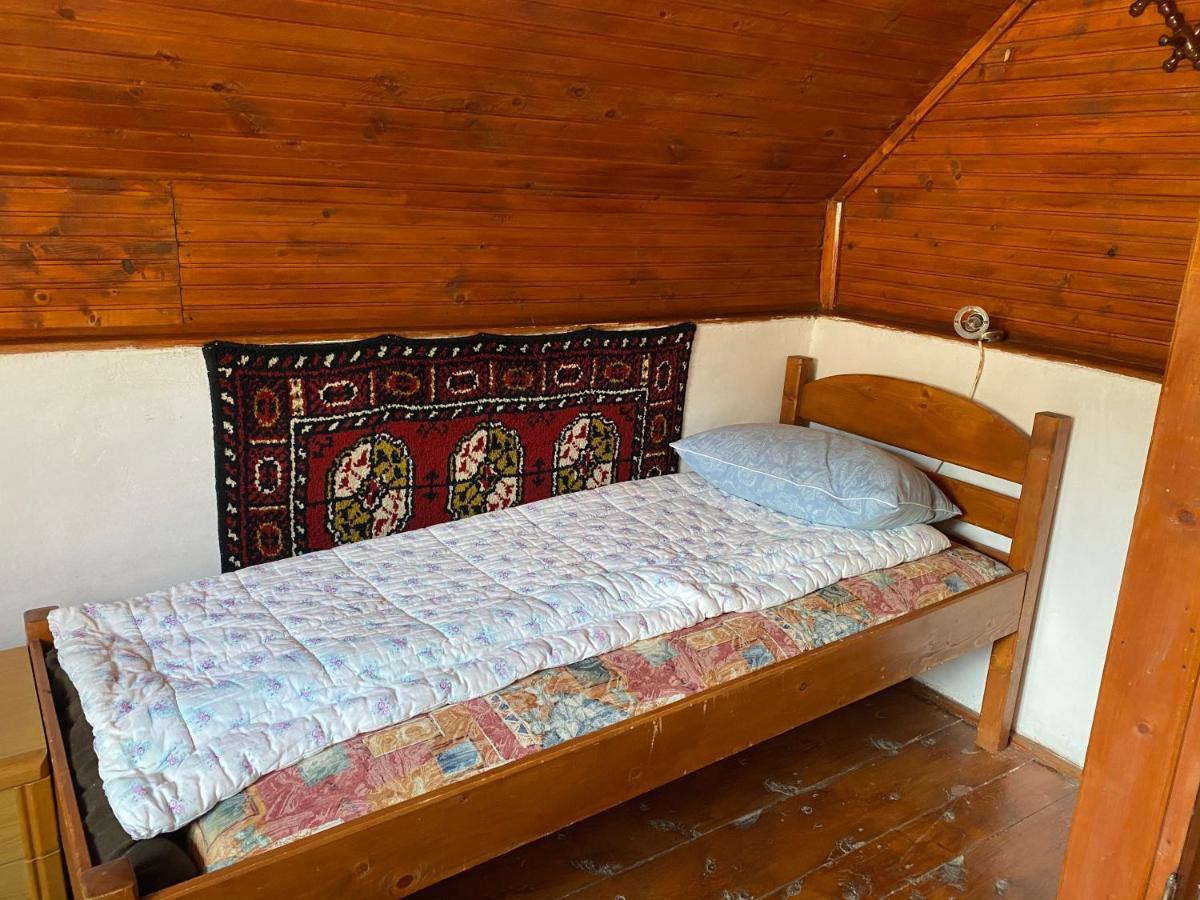 Sziklakert - Életöröm Vendégház Rimetea Exterior foto