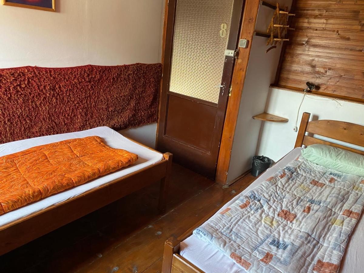 Sziklakert - Életöröm Vendégház Rimetea Exterior foto