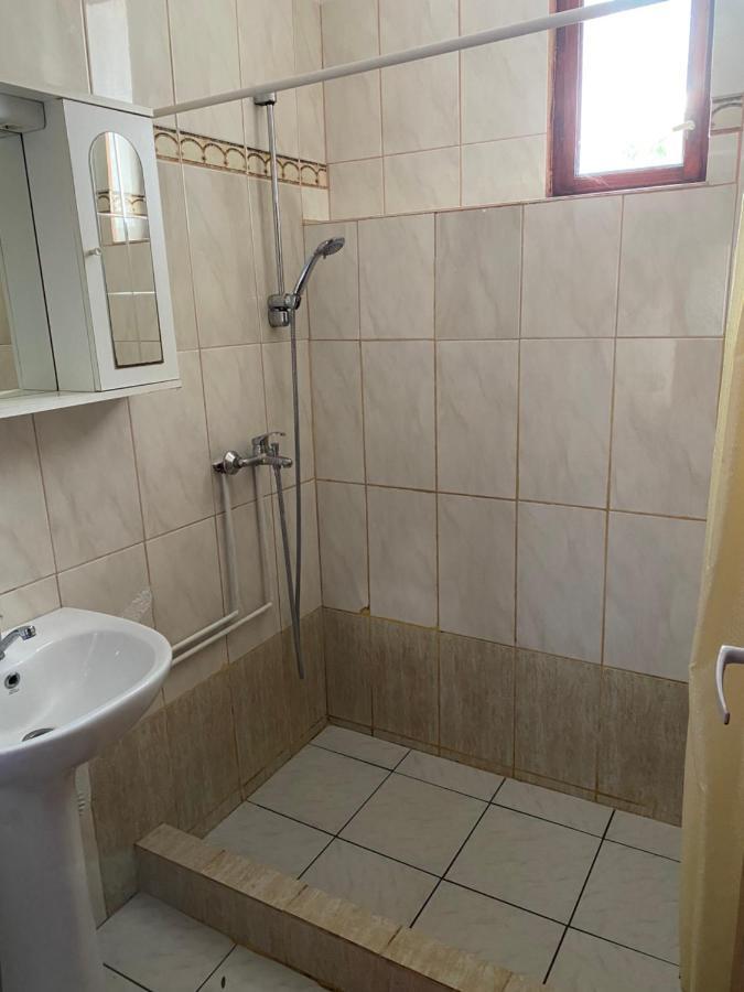Sziklakert - Életöröm Vendégház Rimetea Exterior foto